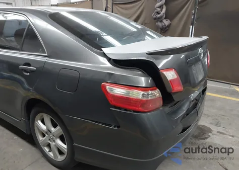 2007 Toyota Camry Se z USA, uszkodzony, nr VIN 4T1BE46K97U166672